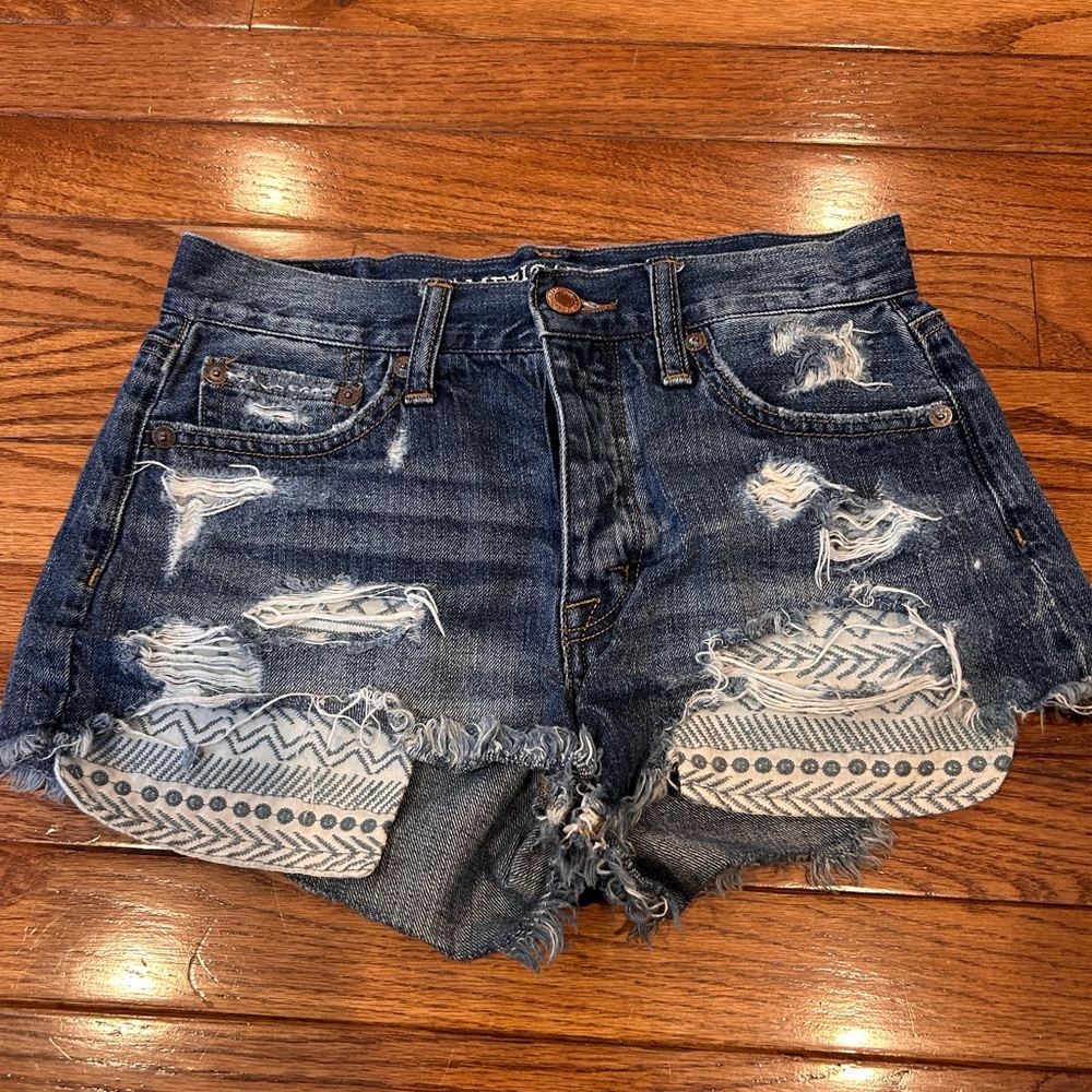American Eagle 00 Distressed Jean Shorts